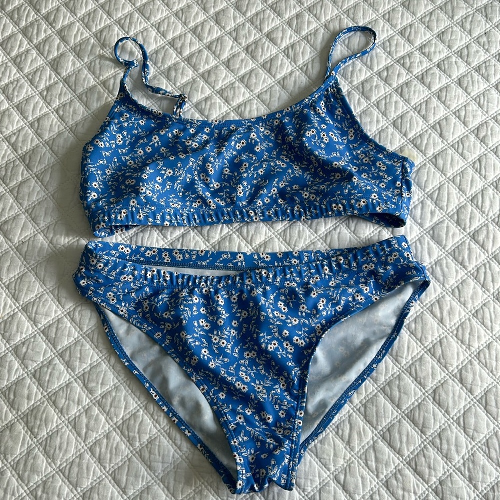 Light blue floral 2 piece swimsuit